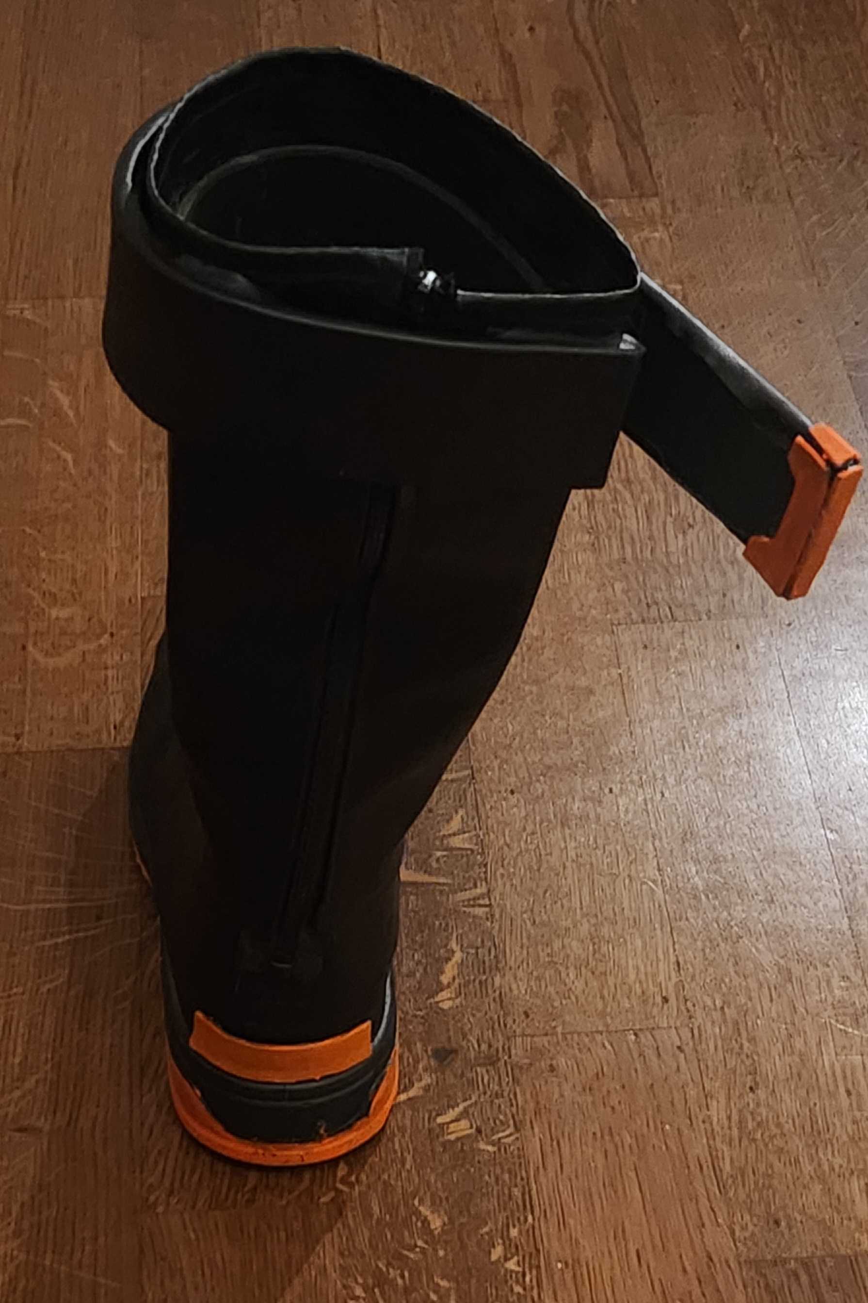 boot_back.jpg